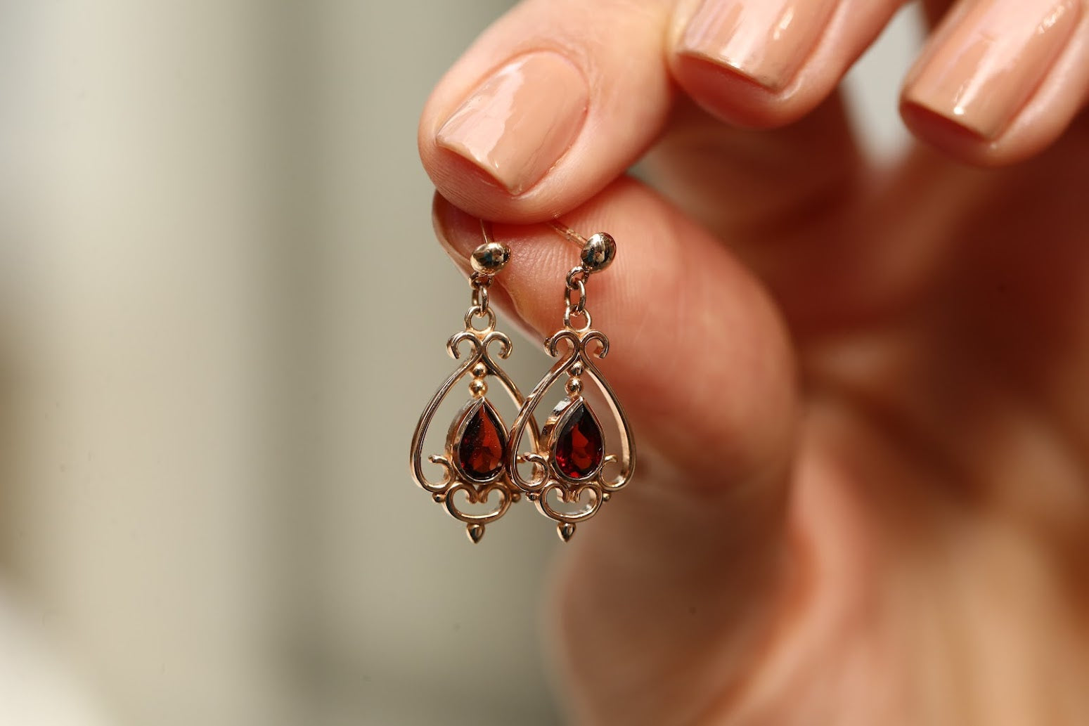Poem Garnet  Earrings