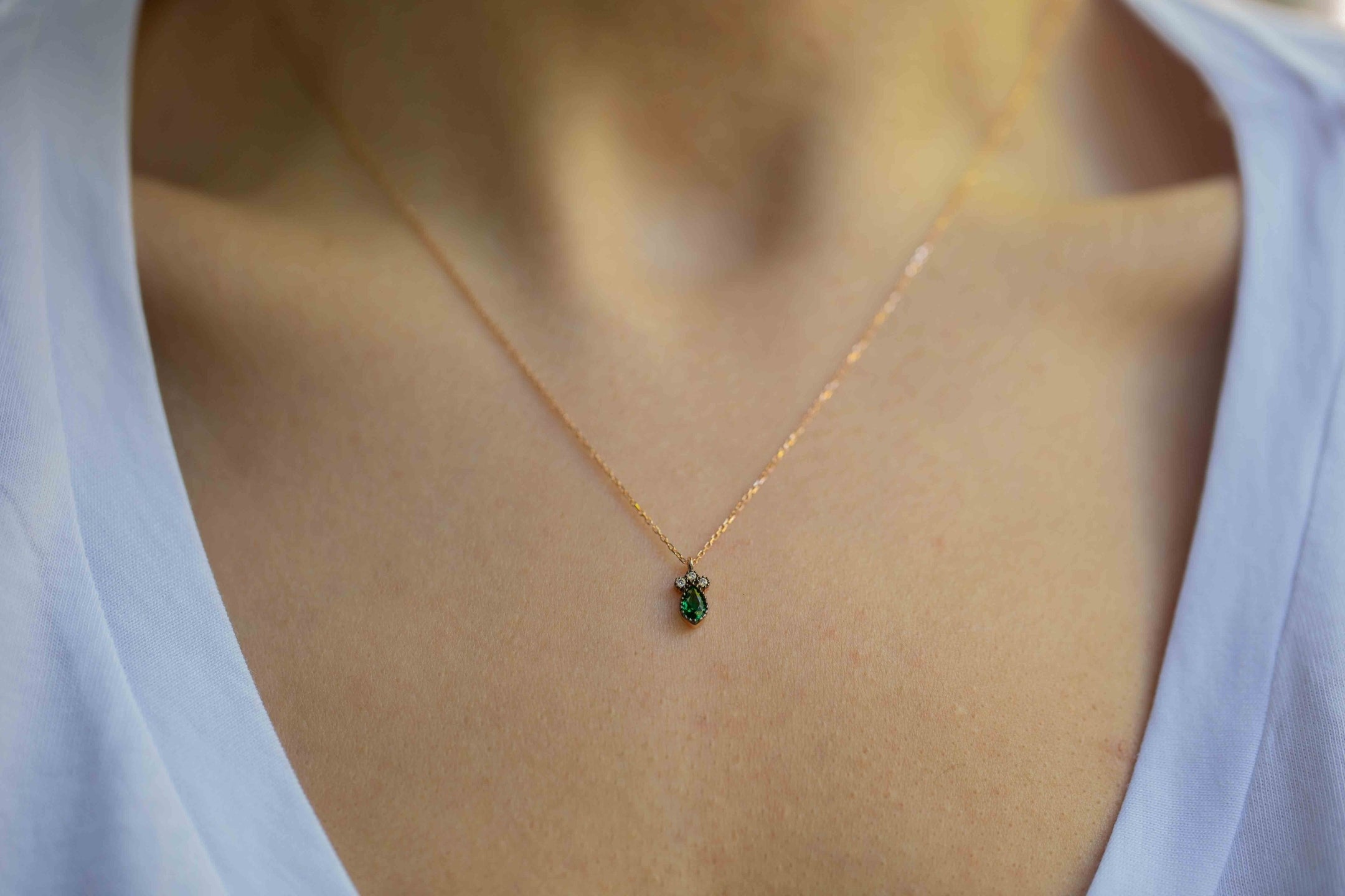 Damla Zümrüt Kolye