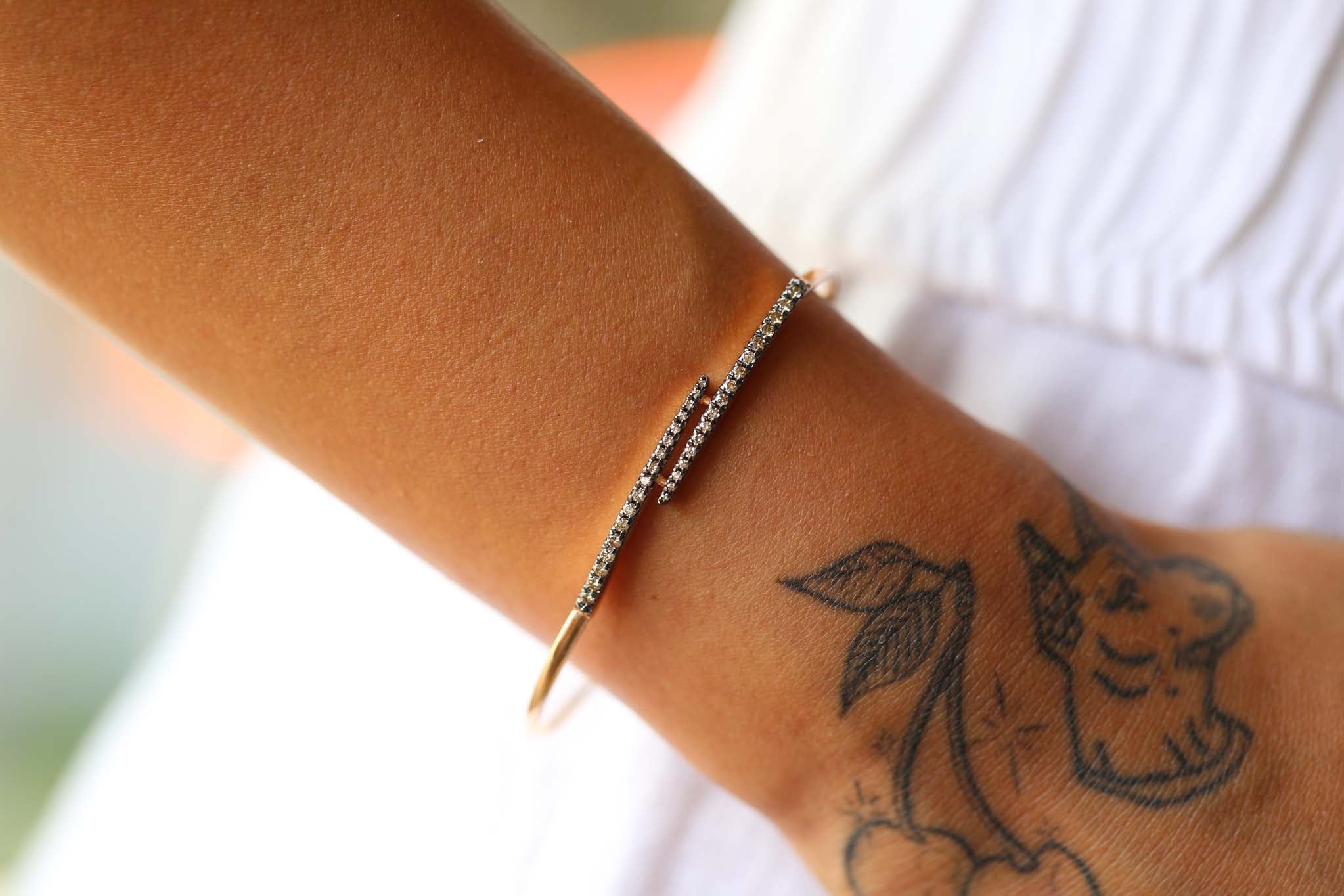Claw Brown Bangle