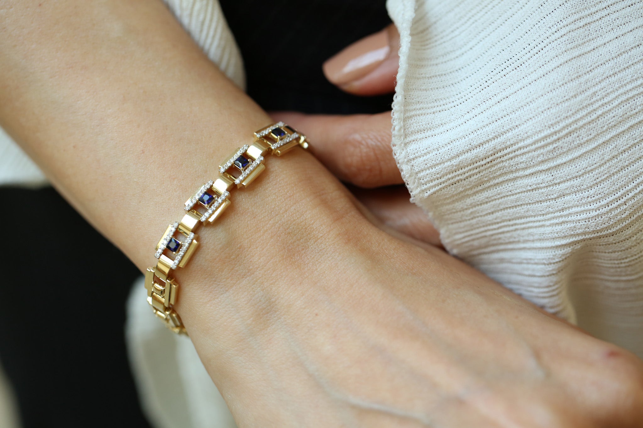 Grand Blu Bangle